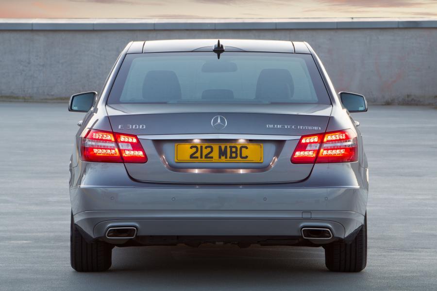  Mercedes-Benz E300 Hybrid Saloon 2012 года  (фото 51 из 58)
